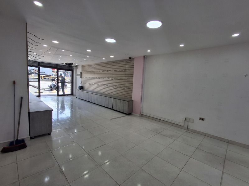 Local en arriendo ubicado en Medellín, sector Guayabal - 2