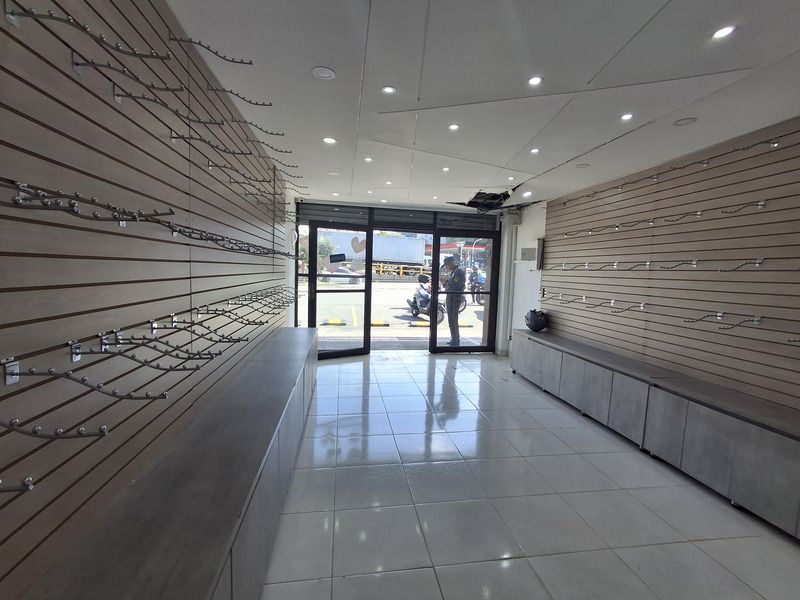 Local en arriendo ubicado en Medellín, sector Guayabal - 3
