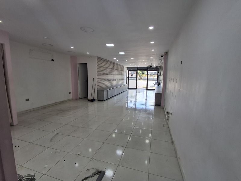 Local en arriendo ubicado en Medellín, sector Guayabal - 4