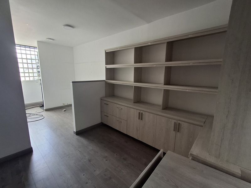 Local en arriendo ubicado en Medellín, sector Guayabal - 12