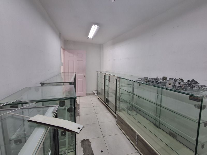 Local en arriendo ubicado en Medellín, sector Guayabal - 14