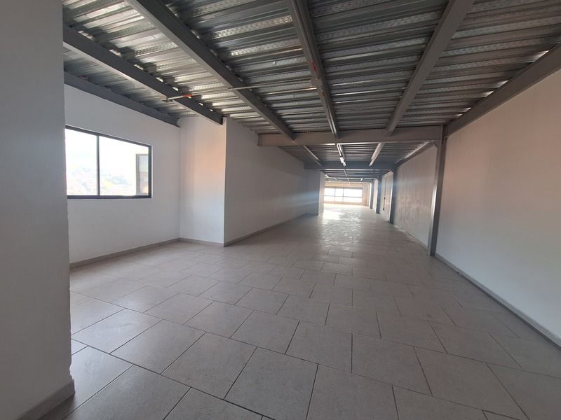 Local en arriendo ubicado en Bello, sector Parque - 3
