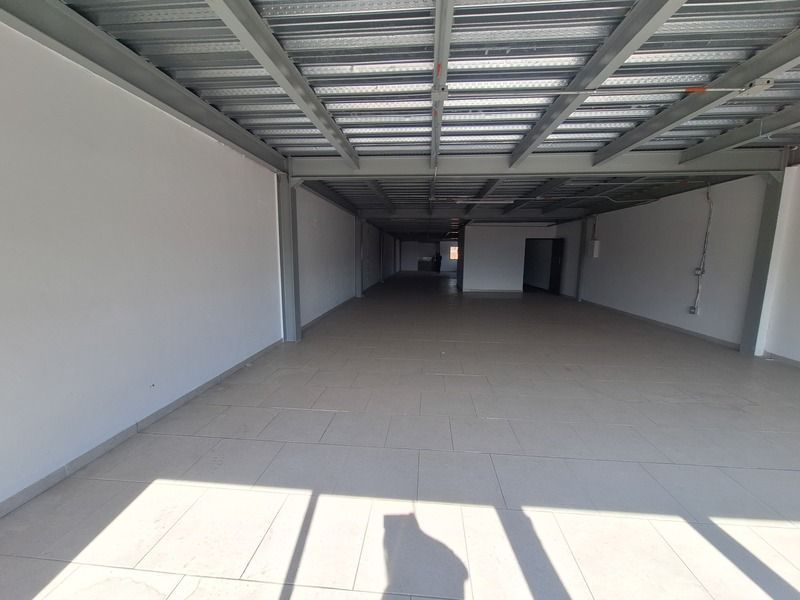 Local en arriendo ubicado en Bello, sector Parque - 5