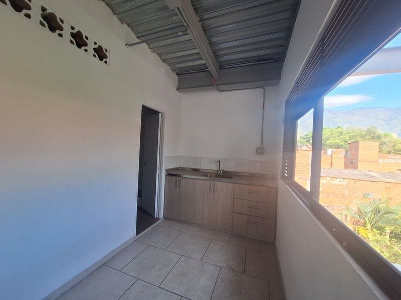 Local en arriendo ubicado en Bello, sector Parque - 6