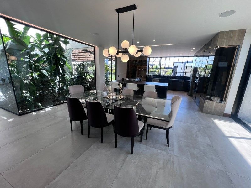 Casa en arriendo ubicada en Rionegro, sector Llanogrande - 2