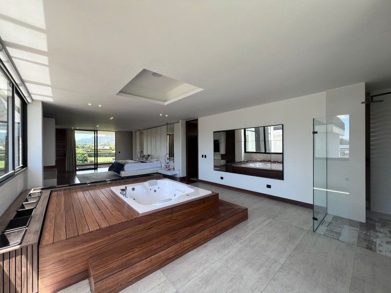 Casa en arriendo ubicada en Rionegro, sector Llanogrande - 9