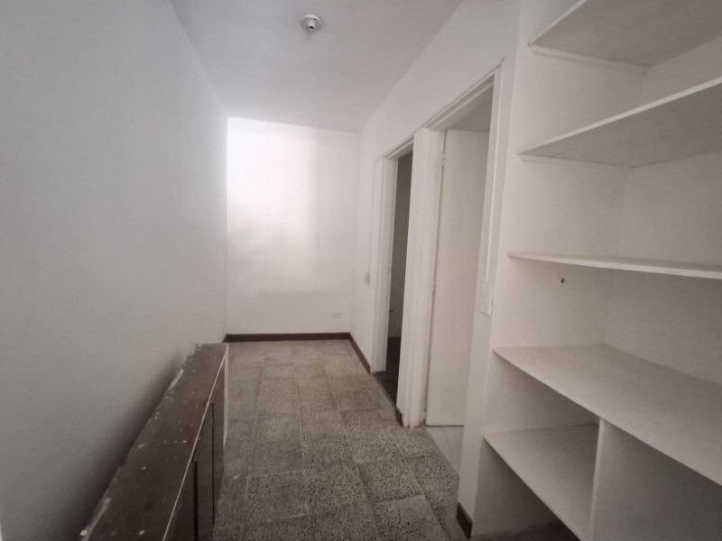 Local en arriendo ubicado en Medellín, sector Laureles - 6