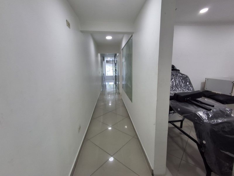 Local en arriendo ubicado en Medellín, sector Belén la Gloria - 3