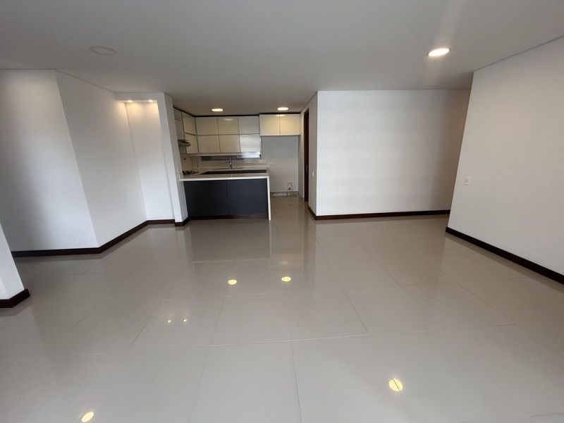 Apartamento en arriendo ubicado en Medellín, sector Los Balsos - 2