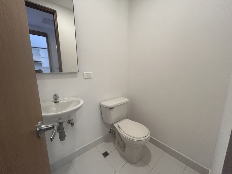 Apartamento en arriendo ubicado en Medellín, sector Los Balsos - 9