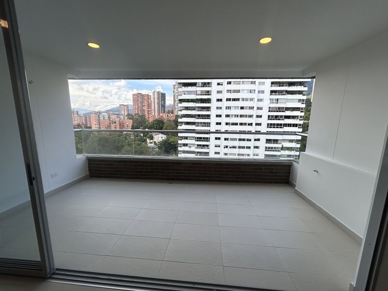 Apartamento en arriendo ubicado en Medellín, sector Los Balsos - 14