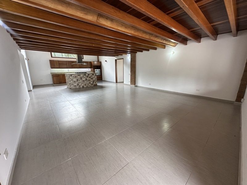Casa en arriendo ubicada en Envigado, sector Las Antillas - 2
