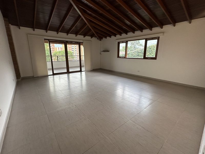 Casa en arriendo ubicada en Envigado, sector Las Antillas - 11