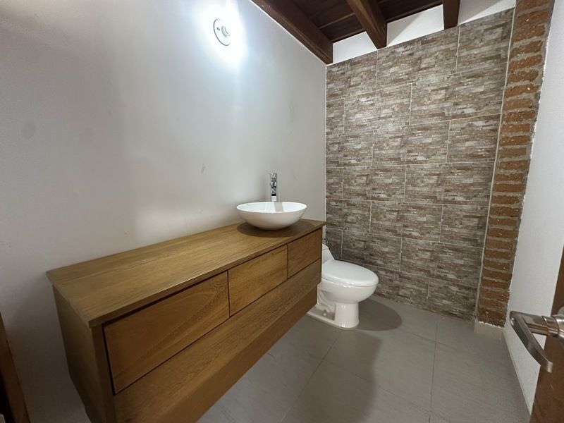 Casa en arriendo ubicada en Envigado, sector Las Antillas - 20