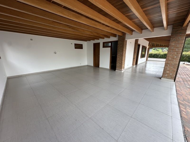 Casa en arriendo ubicada en Envigado, sector Las Antillas - 24