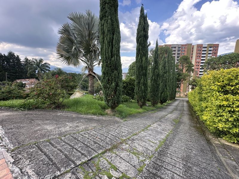 Casa en arriendo ubicada en Envigado, sector Las Antillas - 27
