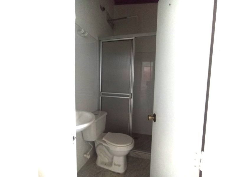 Casa en arriendo ubicada en Medellín, sector Florida Nueva - 18