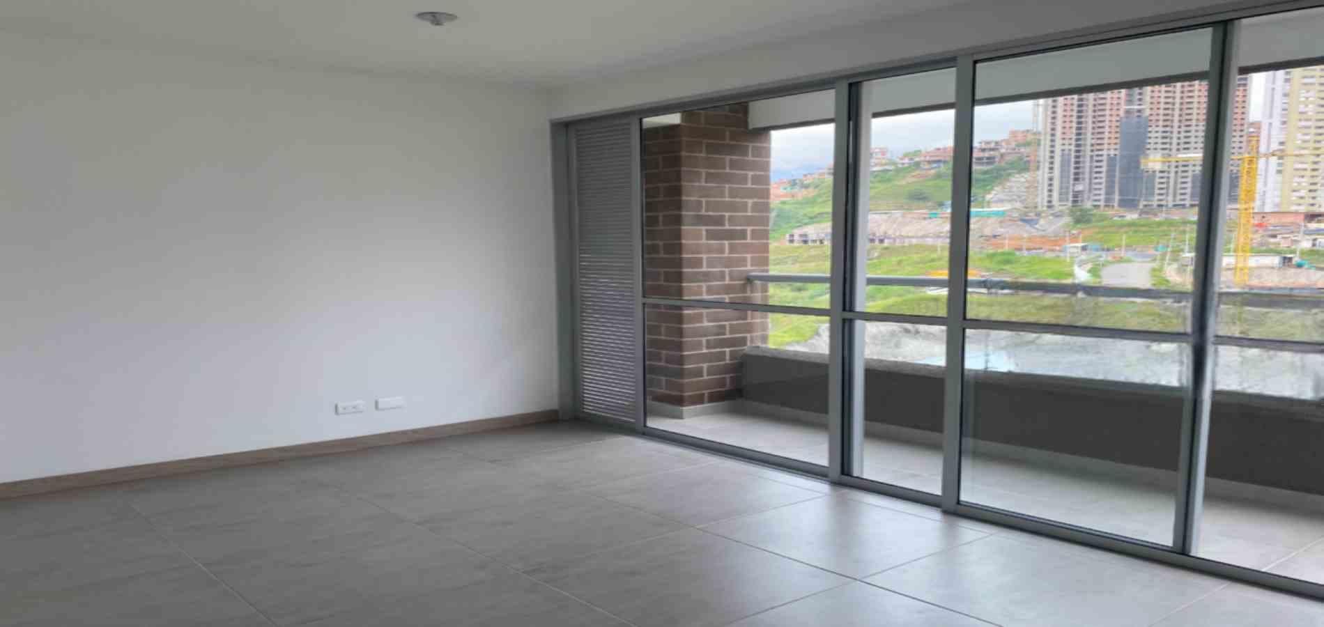 Apartamento en arriendo ubicado en Medellín, sector Calazan Parte Alta - 2