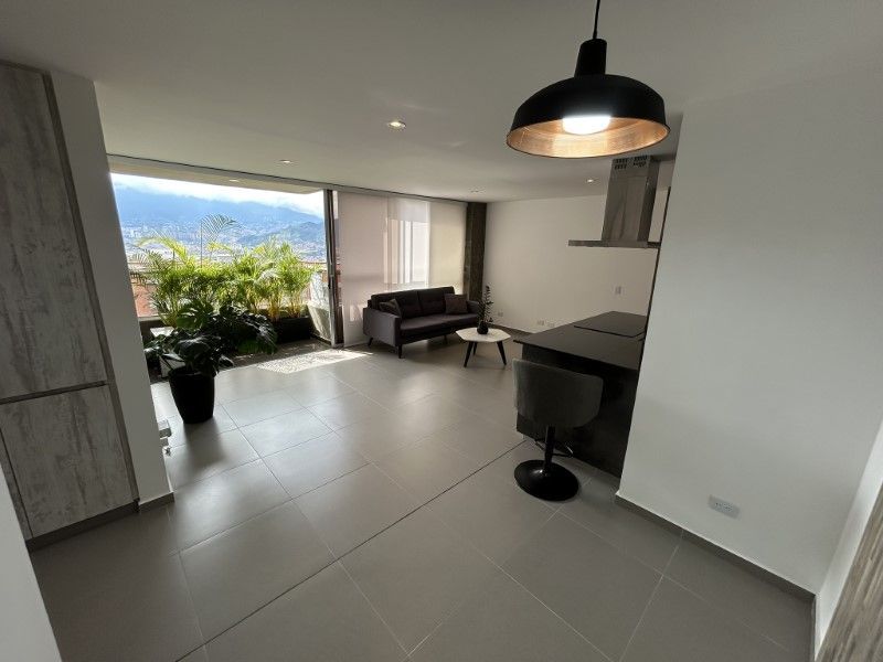 Apartamento en arriendo ubicado en Envigado, sector Loma del Esmeraldal - 3