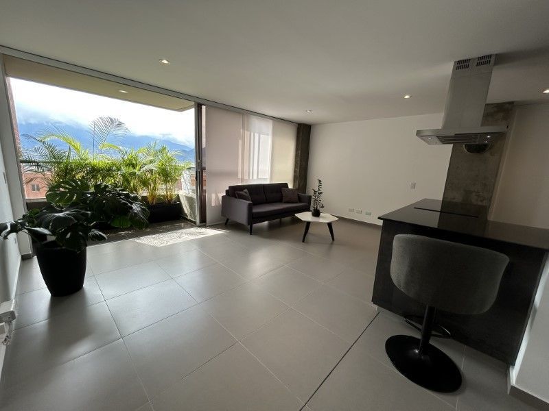 Apartamento en arriendo ubicado en Envigado, sector Loma del Esmeraldal - 4