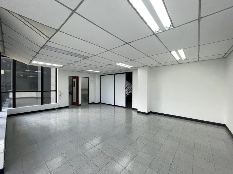 Oficina en arriendo ubicada en Medellín, sector Avenida Nutibara - 6