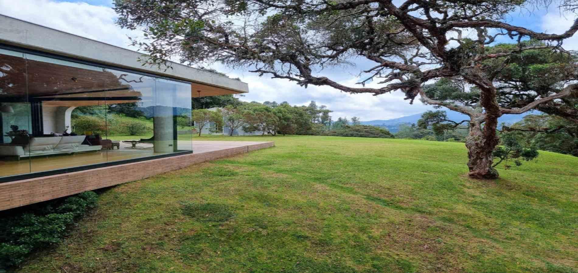 Casa en venta ubicada en Envigado, sector Alto de las Palmas - 56