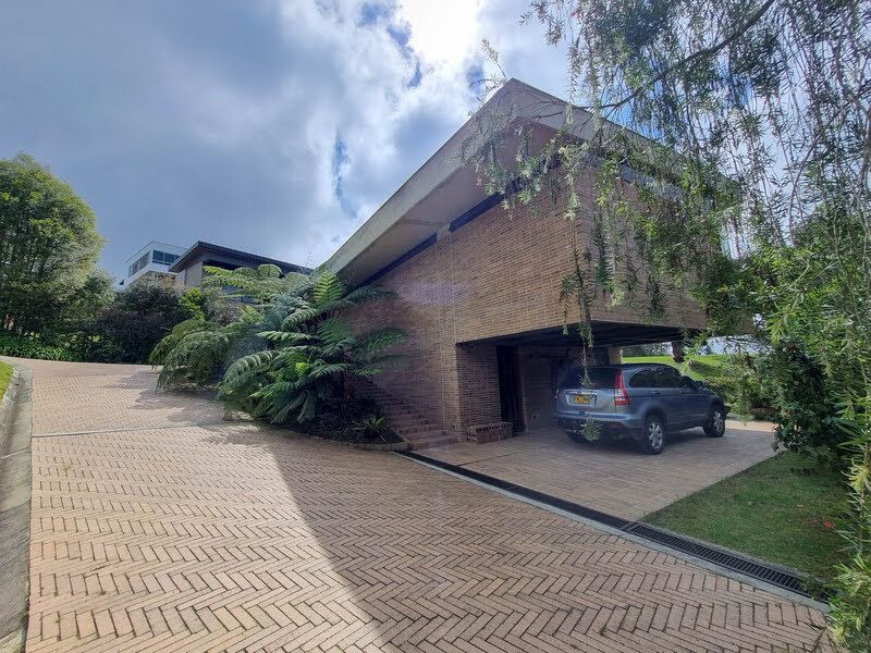 Casa en venta ubicada en Envigado, sector Alto de las Palmas - 67