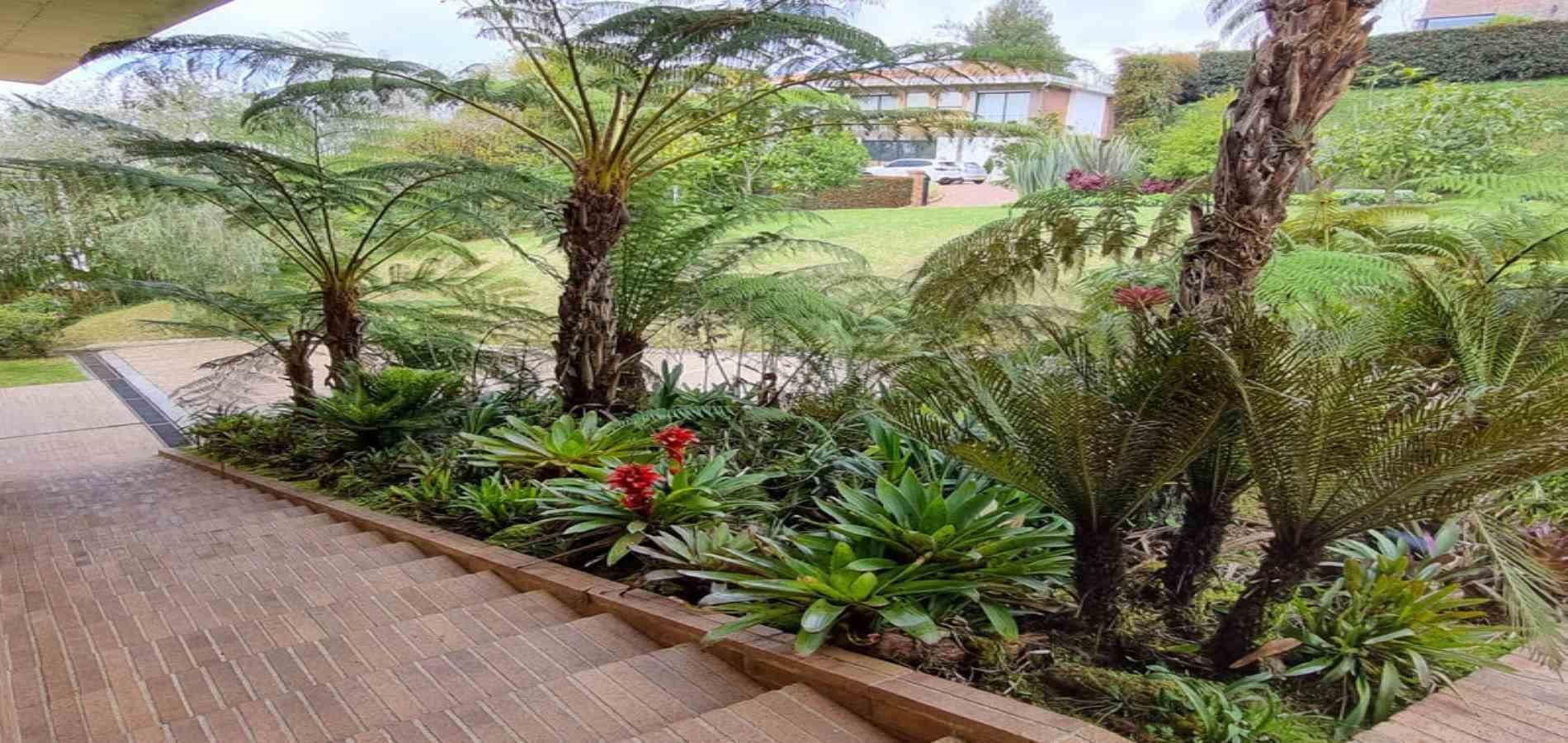 Casa en venta ubicada en Envigado, sector Alto de las Palmas - 69