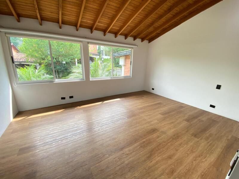 Casa en arriendo ubicada en Envigado, sector Loma de Benedictinos - 12