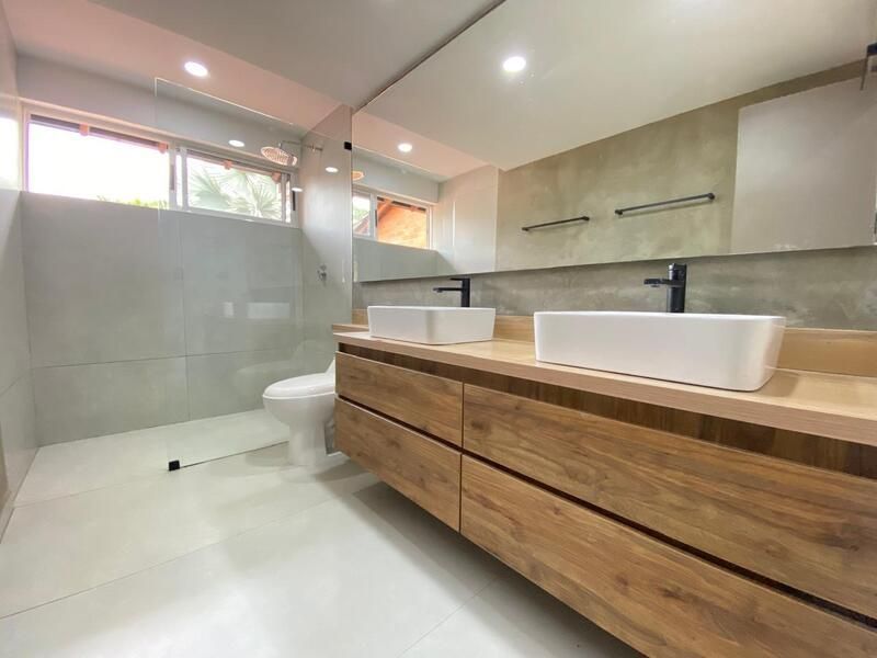 Casa en arriendo ubicada en Envigado, sector Loma de Benedictinos - 16
