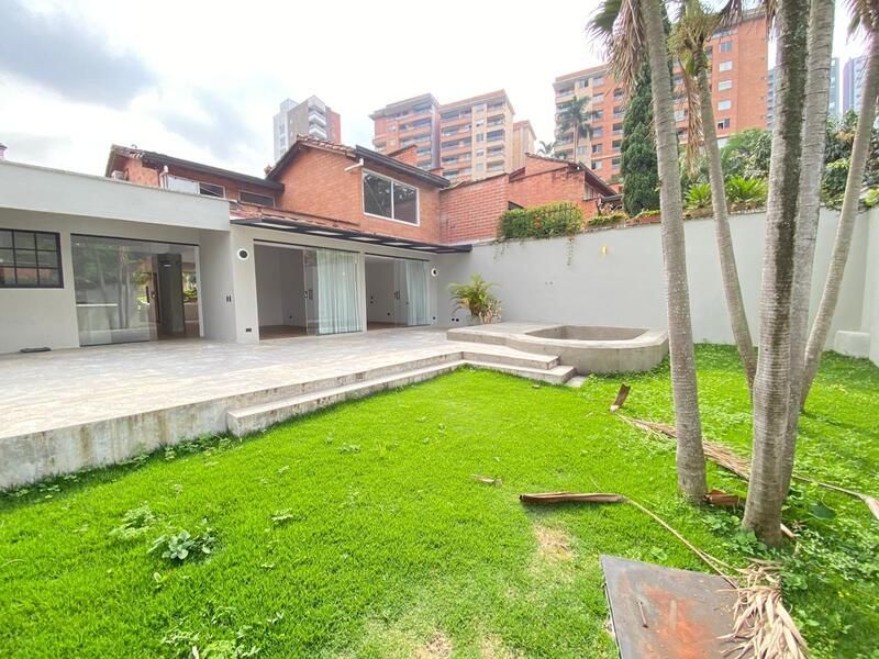 Casa en arriendo ubicada en Envigado, sector Loma de Benedictinos - 25