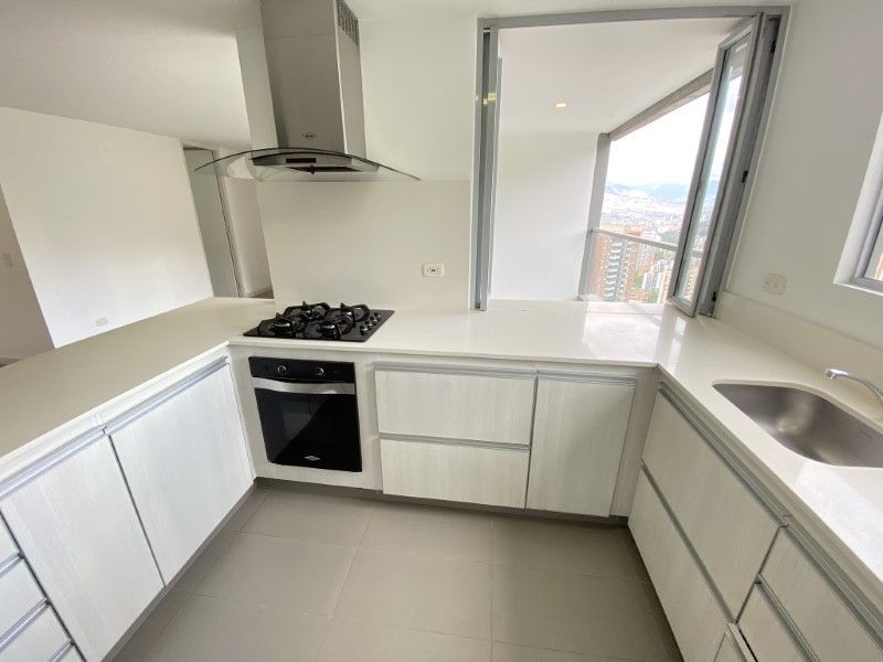 Apartamento en arriendo ubicado en Medellín, sector Castropol - 3