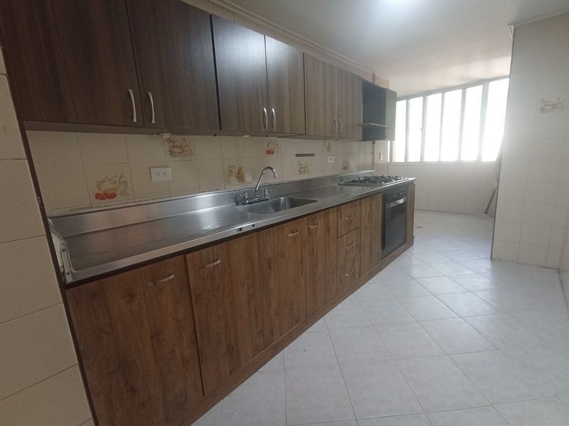 Apartamento en venta ubicado en Medellín, sector Aguacatala - 5