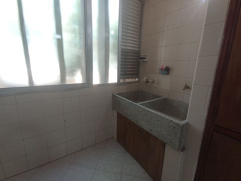 Apartamento en venta ubicado en Medellín, sector Aguacatala - 8