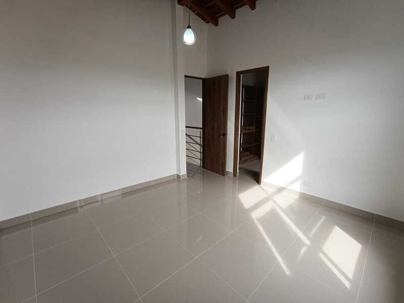 CASA EN ARRIENDO UBICADA EN LA CEJA SECTOR VIVA - 6