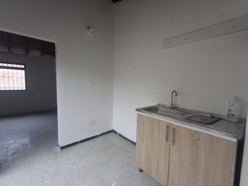 CASA COMERCIAL EN ARRIENDO UBICADA EN MEDELLÍN SECTOR FLORIDA NUEVA - 2