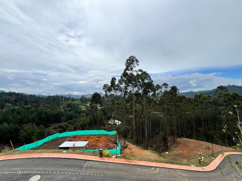 Lote en venta ubicado en El Retiro, sector Don Diego - 11