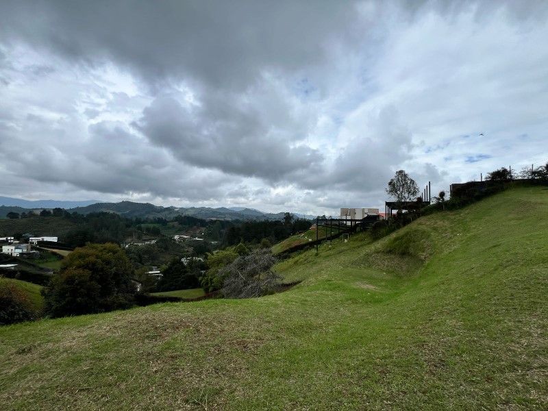 Lote en venta ubicado en El Retiro, sector Villas del Campo - 23