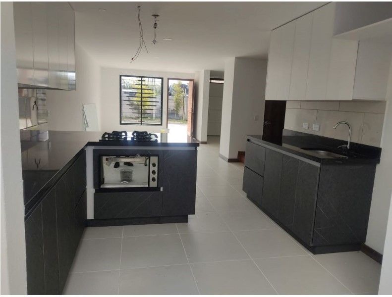 Casa en venta ubicada en Rionegro, sector San Antonio de Pereira - 2