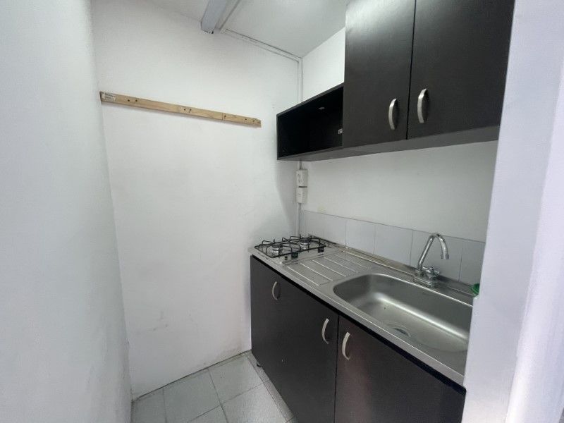Local en arriendo ubicado en Medellín, sector Avenida Nutibara - 12
