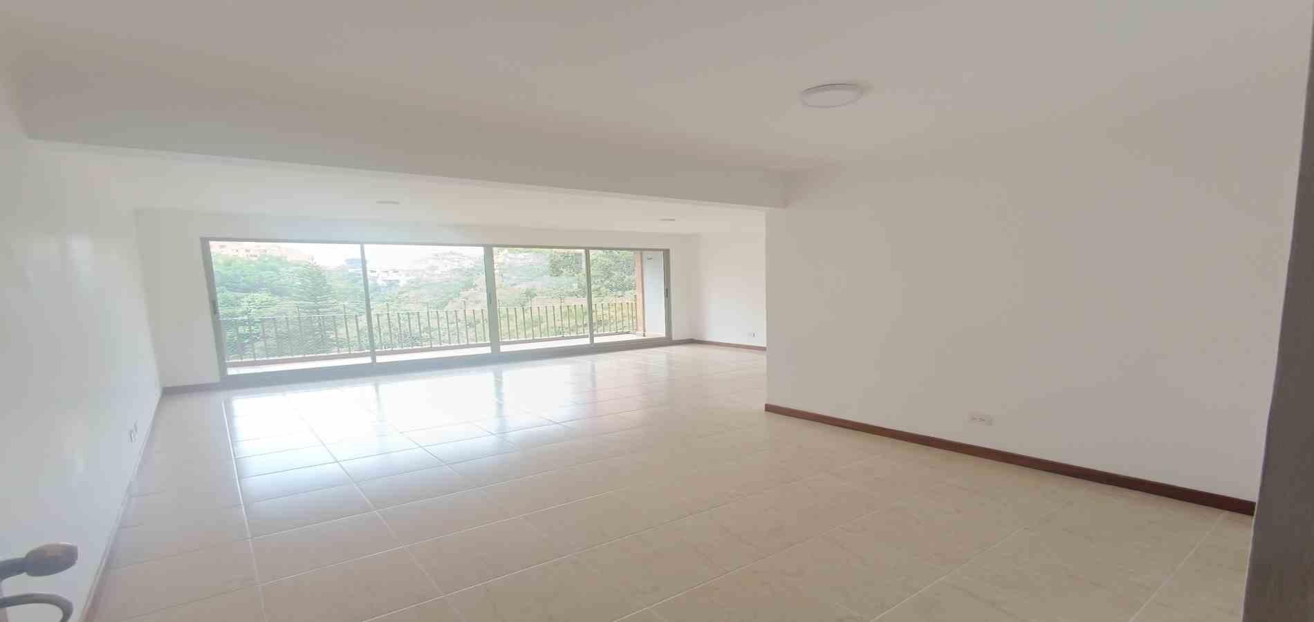 Apartamento en arriendo ubicado en Envigado, sector La Frontera - 2