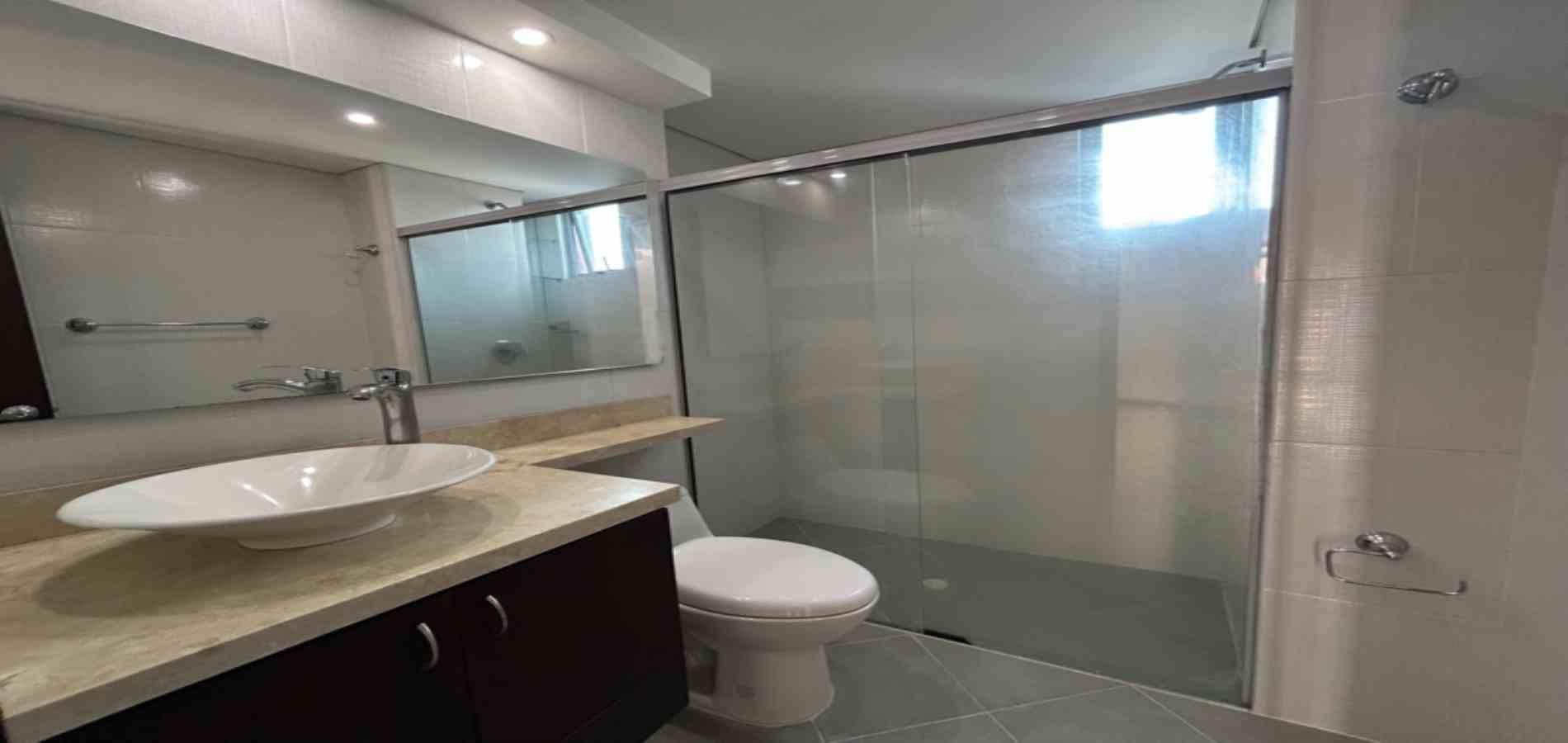 APARTAMENTO EN ARRIENDO UBICADO EN MEDELLIN SECTOR LAURELES - 11