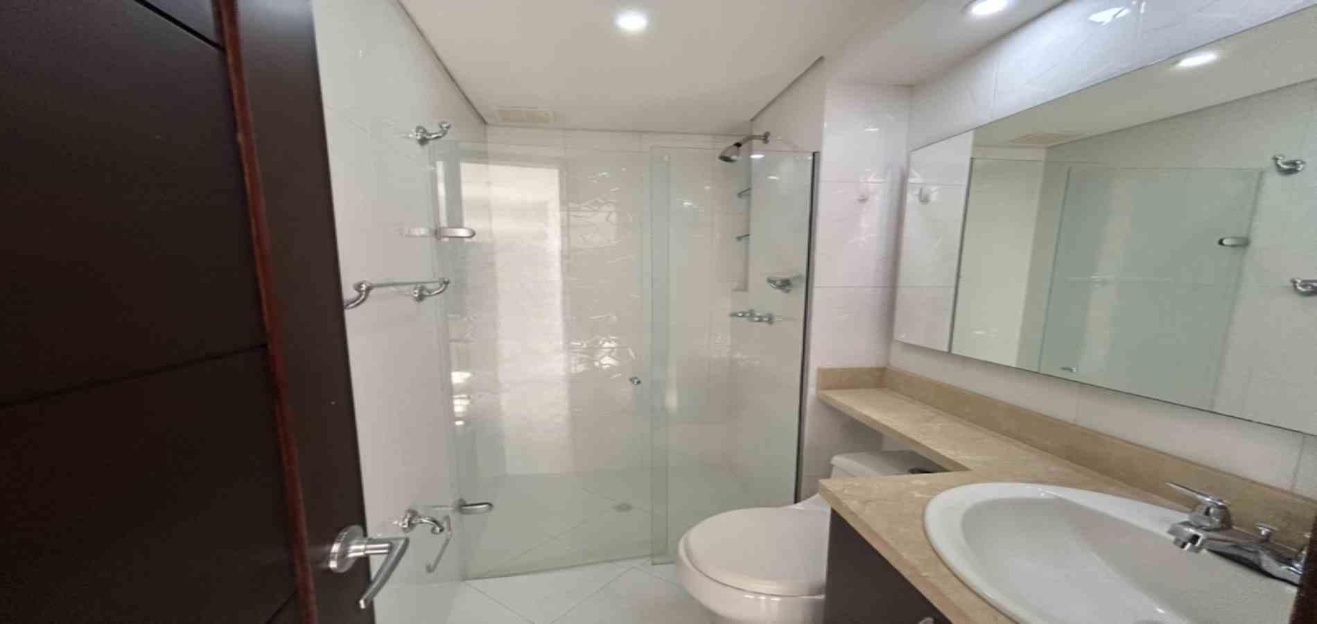 APARTAMENTO EN ARRIENDO UBICADO EN MEDELLIN SECTOR LAURELES - 12