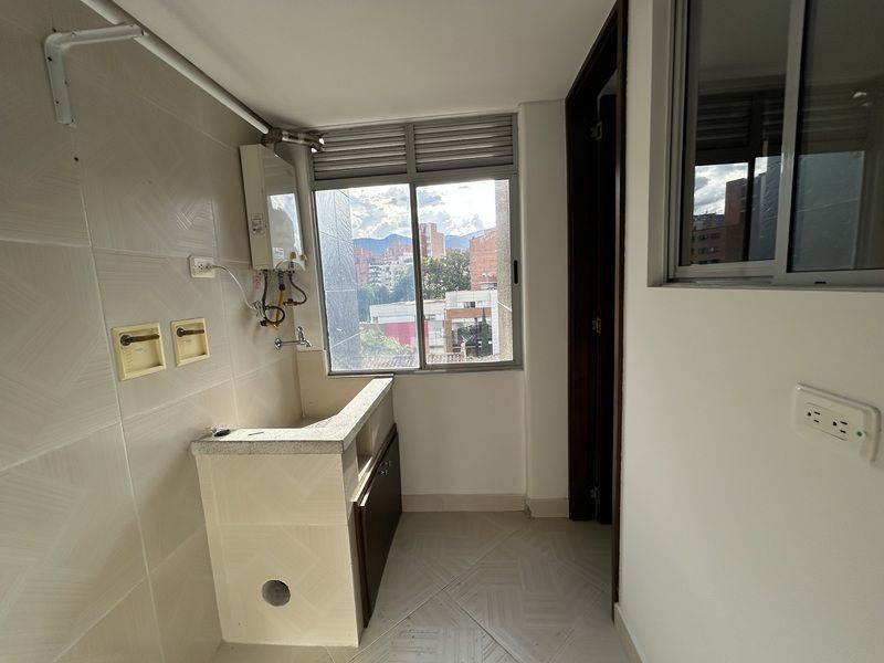 APARTAMENTO EN ARRIENDO UBICADO EN MEDELLIN SECTOR LAURELES - 14