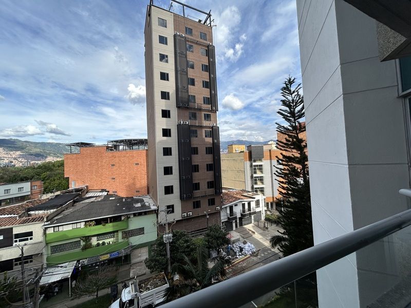 APARTAMENTO EN ARRIENDO UBICADO EN MEDELLIN SECTOR LAURELES - 16