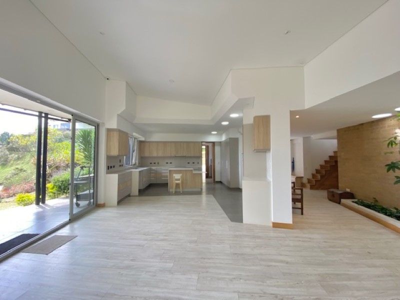 Casa en venta ubicada en Envigado, sector Alto de las Palmas - 3