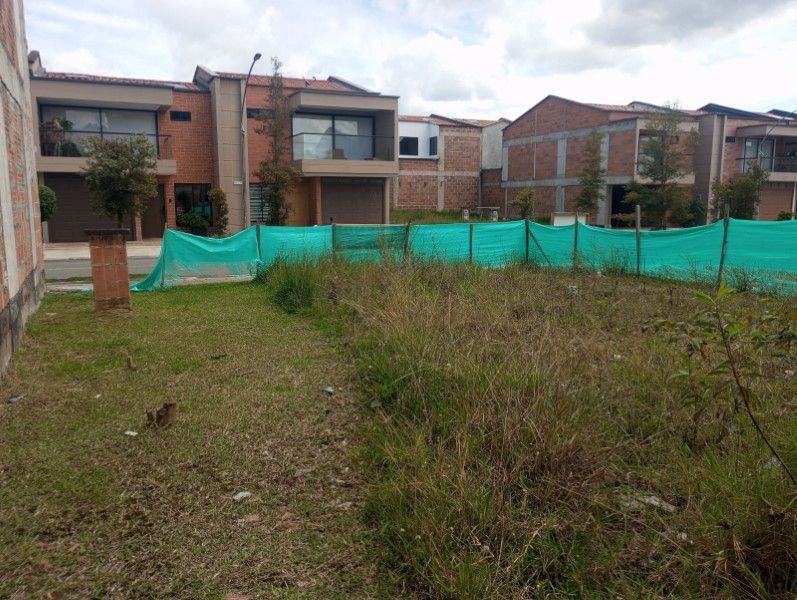 Lote en venta ubicado en Rionegro, sector San Antonio de Pereira - 2