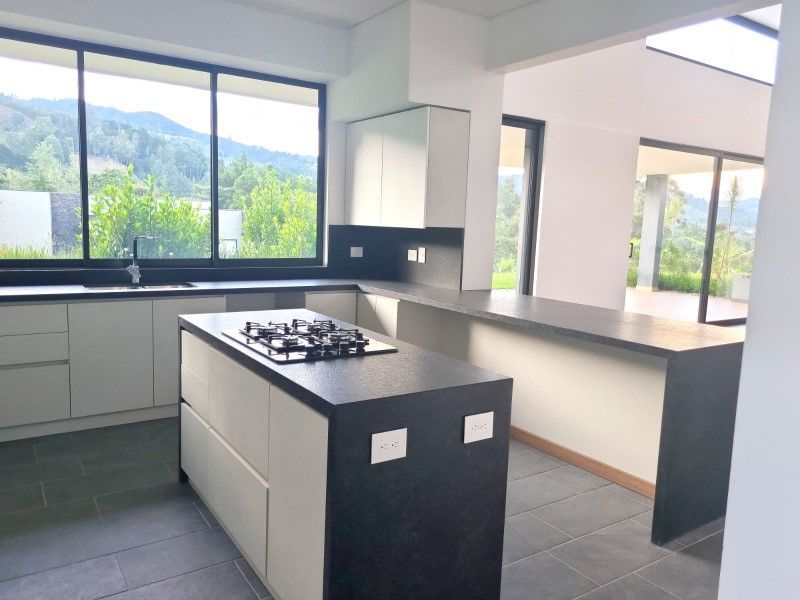 Casa en venta ubicada en El Retiro, sector Fizebad - 7