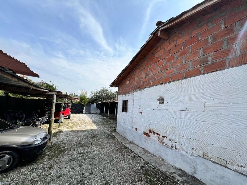 Lote en venta ubicado en El Retiro, sector Centro - 2