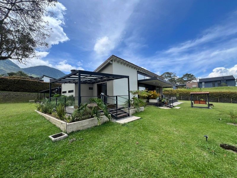 Finca en venta ubicada en El Carmen de Viboral, sector El Canada - 18